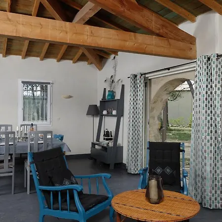 Les Du Pic Hébergement de vacances Le Triadou