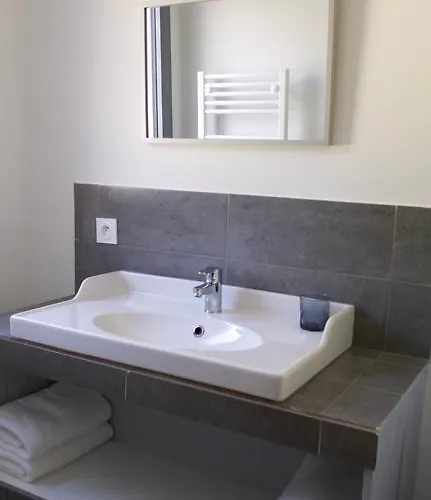 Les Du Pic בית נופש Le Triadou