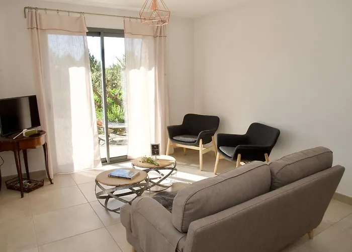 Les Du Pic בית נופש