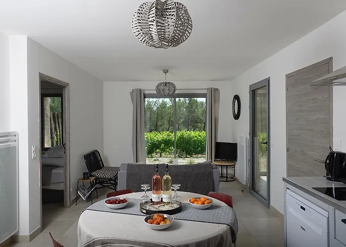 Les Du Pic בית נופש Le Triadou